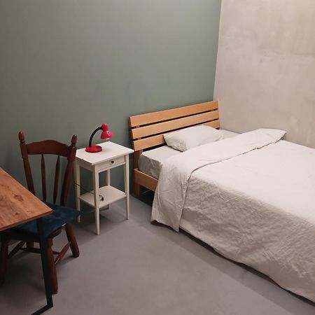 דירות טביליסי Shared Flat In An Artists District Pikris Gora מראה חיצוני תמונה